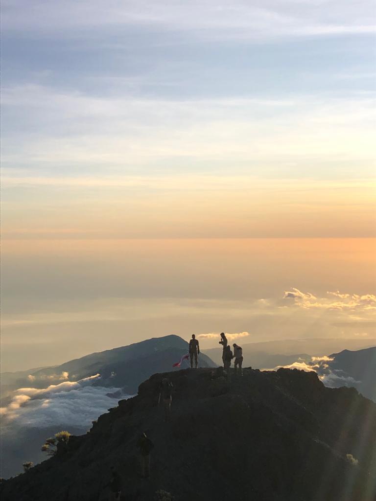 gallery climb rinjani